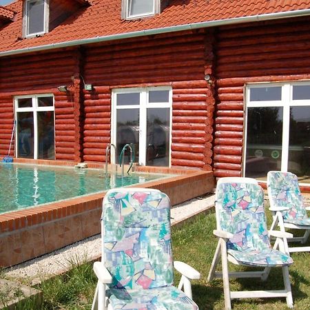 Roenk-Wellness Panzio Mezopeterd Bed & Breakfast Bagian luar foto