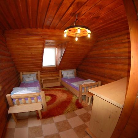 Roenk-Wellness Panzio Mezopeterd Bed & Breakfast Bagian luar foto