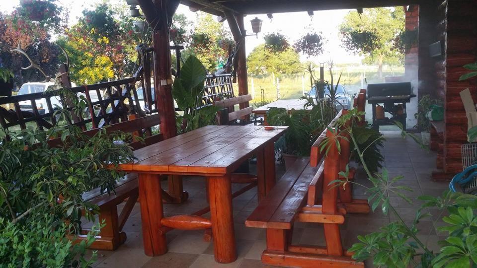 Roenk-Wellness Panzio Mezopeterd Bed & Breakfast Bagian luar foto