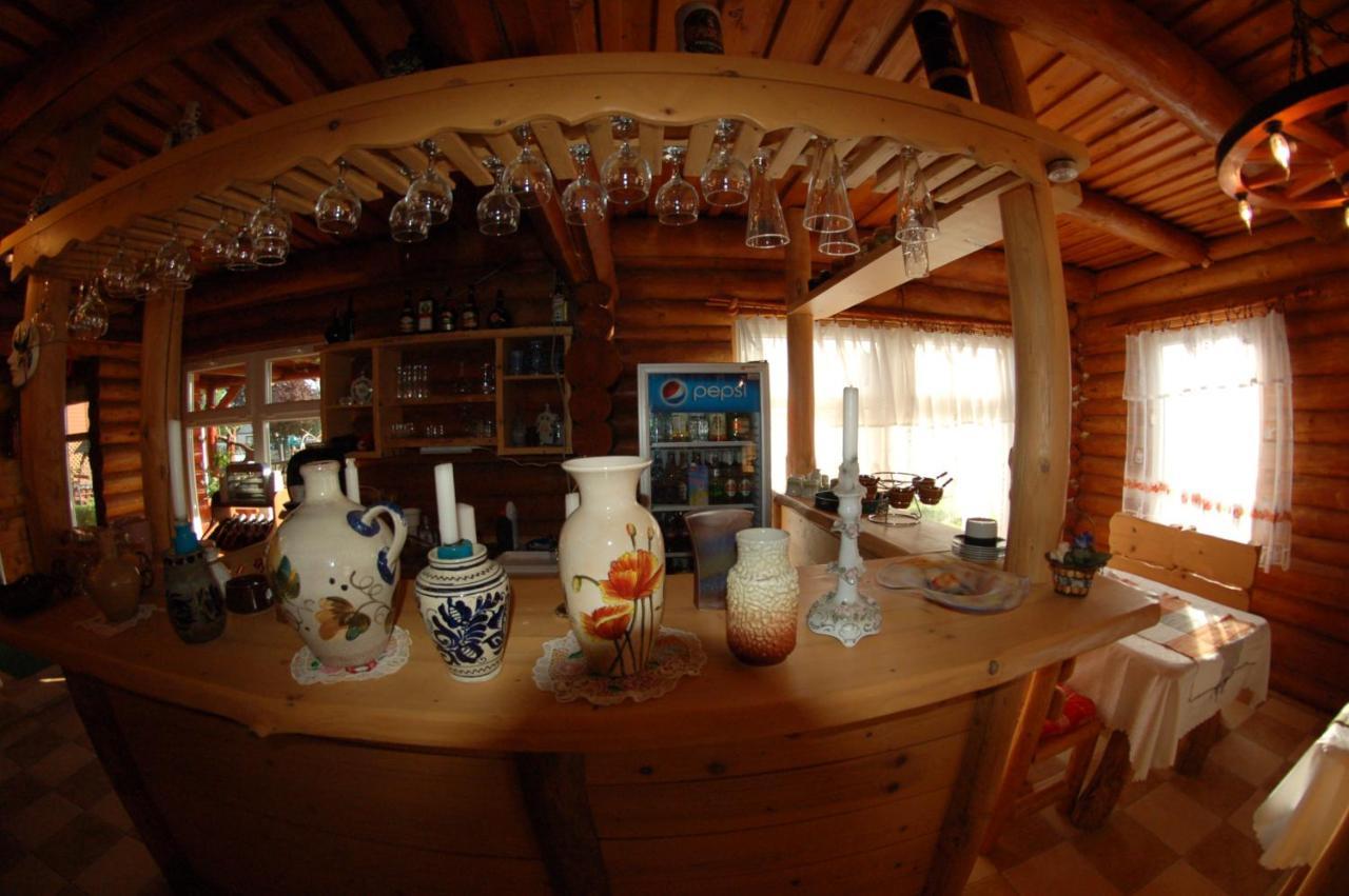 Roenk-Wellness Panzio Mezopeterd Bed & Breakfast Bagian luar foto